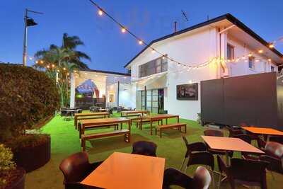 Mount Gravatt Hotel