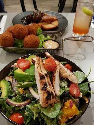 Noho Nyc Bar & Grill