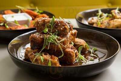 Noho Nyc Bar & Grill