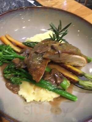 Drysdales Brasserie At Easts Leagues Club