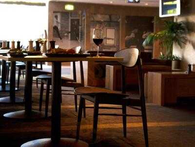 Russell Street Wine Bar