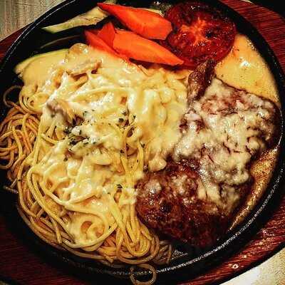 Ho Lin Wah 好年華冰室