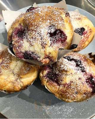 Three Wise Monkeys Cafe