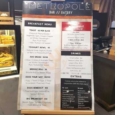Metropole Bar & Eatery