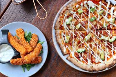 Metropole Bar & Eatery