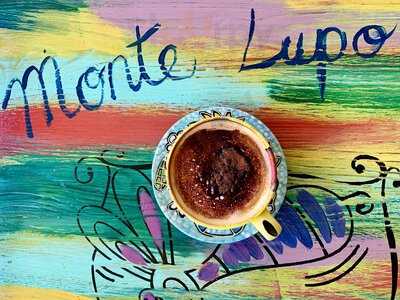 Monte Lupo Cafe