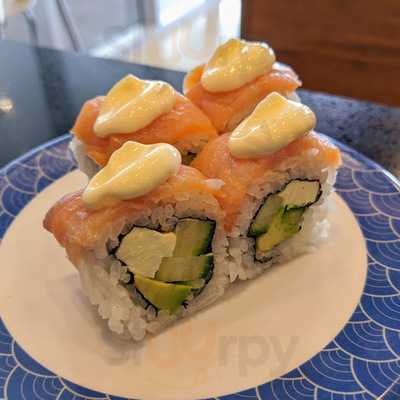 Awesome Sushi Train