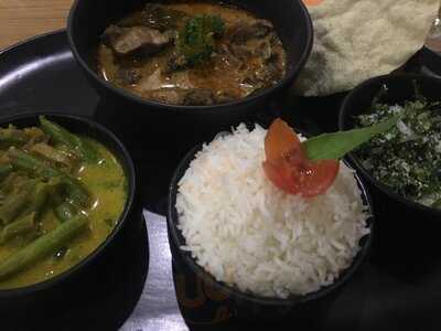 Ceylon Dine In Style