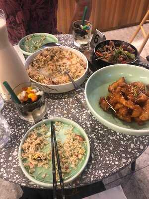 Lucha Kitchen And Bar