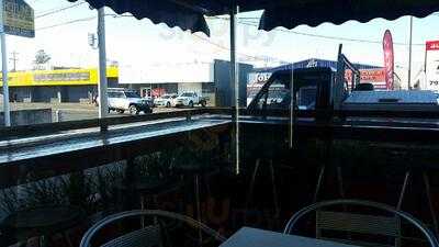 Micks Roast  Carvery And Coffee