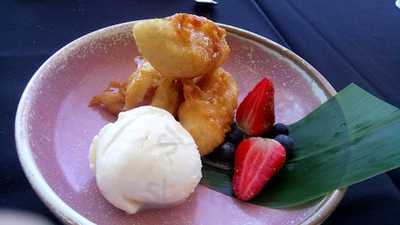 Highland Court Bar And Bistro