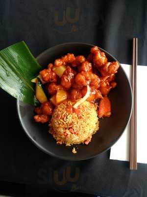 Highland Court Bar And Bistro