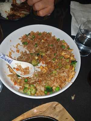 Highland Court Bar And Bistro