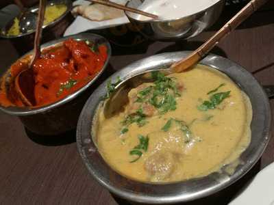 Hum Tum Indian Restaurant