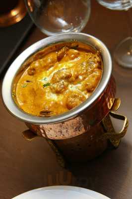 Hum Tum Indian Restaurant