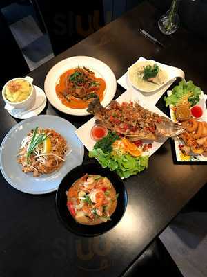 Imm Aroy Thai Restaurant