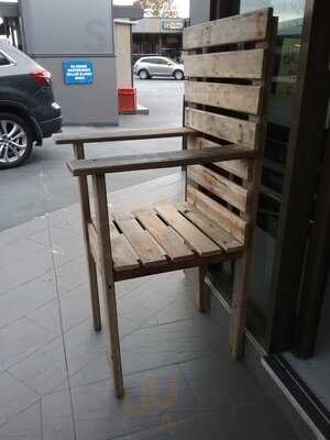 Charlie's Raw Squeeze Ashgrove