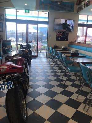Tt Diner