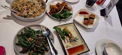 Yuan's Wok Chinese Restaurant