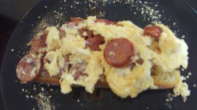 The Colombian Coffee Dealer