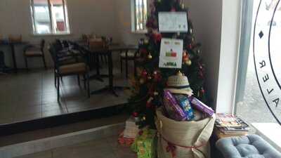 The Colombian Coffee Dealer