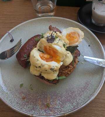 Jugar Eat Play Drink