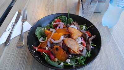 Coffee Club. Eagle Street Pier.