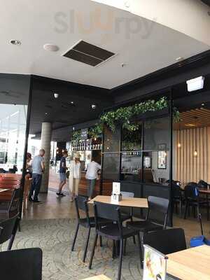 Coffee Club. Eagle Street Pier.