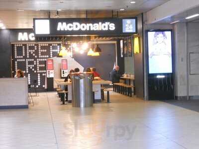 Mc Donald's Central Station