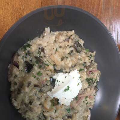 Sandgate Post Office Hotel