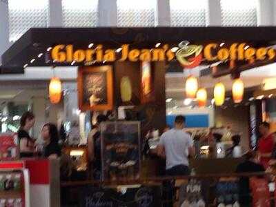 Gloria Jeans Coffees Brookside Mitchelton