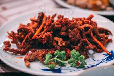 Hunan Chinese Restaurant