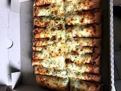 Pizza Hut Forest Lake