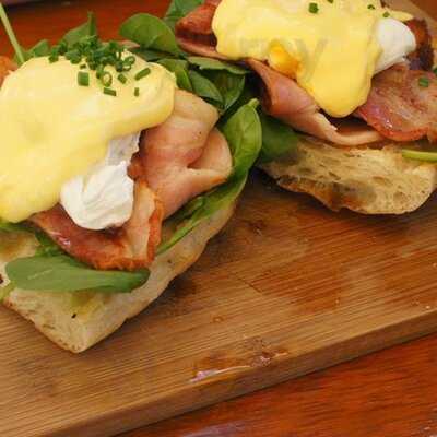 Sensiika Day Spa Cafe