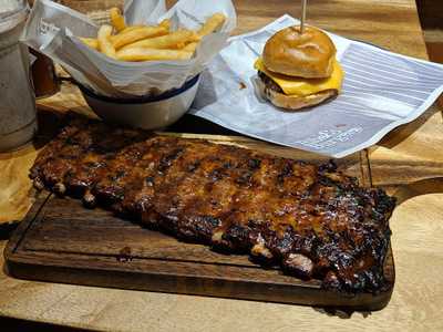 Ribs & Burgers Bulimba