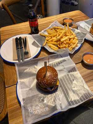 Ribs & Burgers Bulimba