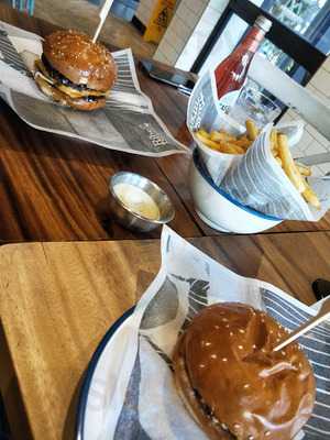 Ribs & Burgers Bulimba