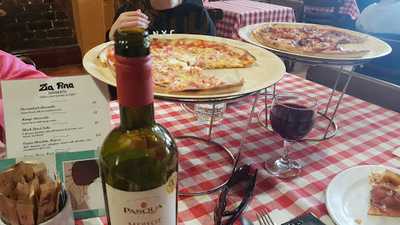 Zia Pina Pizzeria - The Rocks