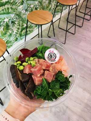 Hello Mister Frankie - Poke & Puffle Bar