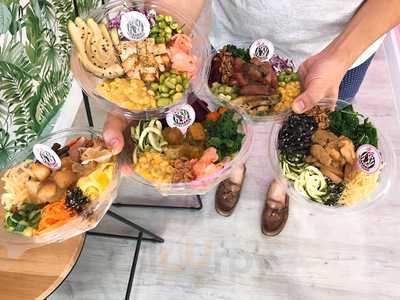 Hello Mister Frankie - Poke & Puffle Bar