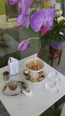 Flowerfusion - Florist Cafe