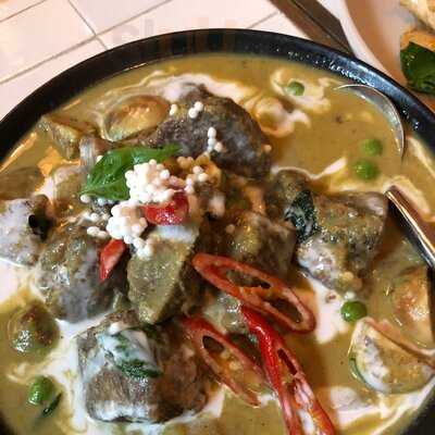 Jumbo Thai Restaurant And Bar