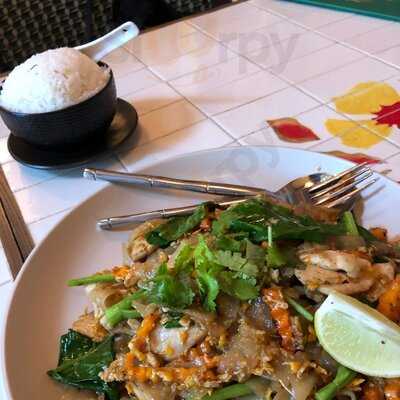 Jumbo Thai Restaurant And Bar