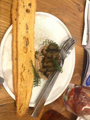 Tulip Bar & Restaurant