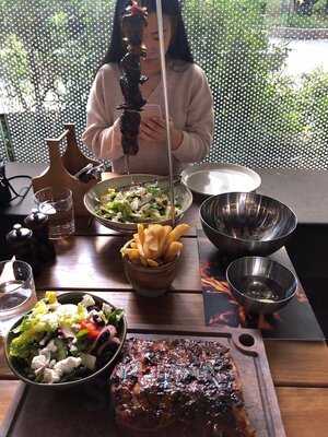 Hunter & Barrel Ringwood