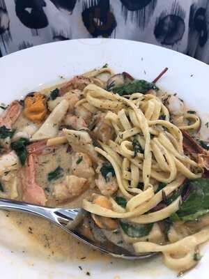 Fourthchild Cafe Restaurant & Lounge Bar