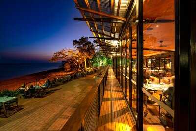 Pee Wee's At The Point