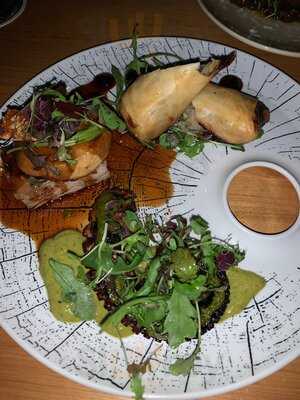 Dovetails Restaurant