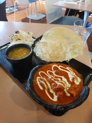 2 Fat Indians Westfield Carousel