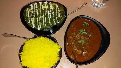 2 Fat Indians Westfield Carousel